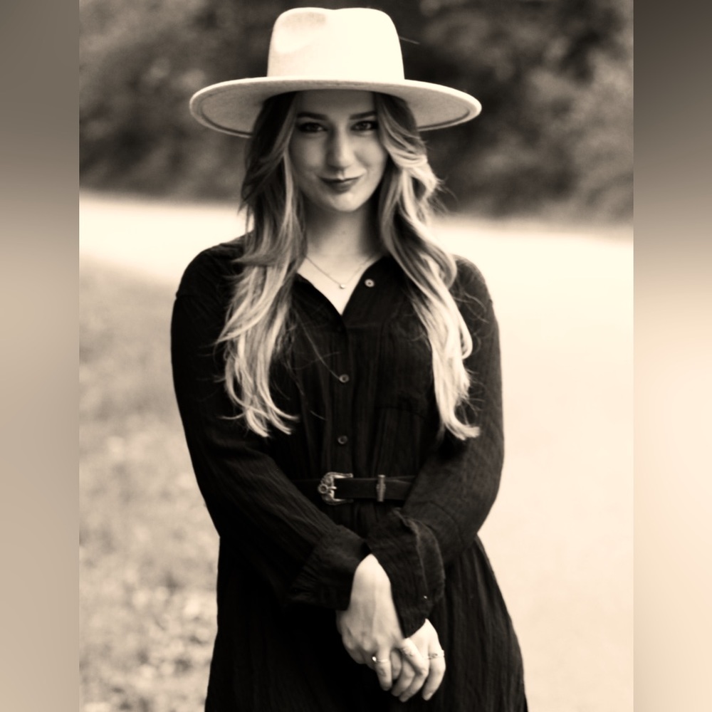 Meet your Posher, Cheyanna